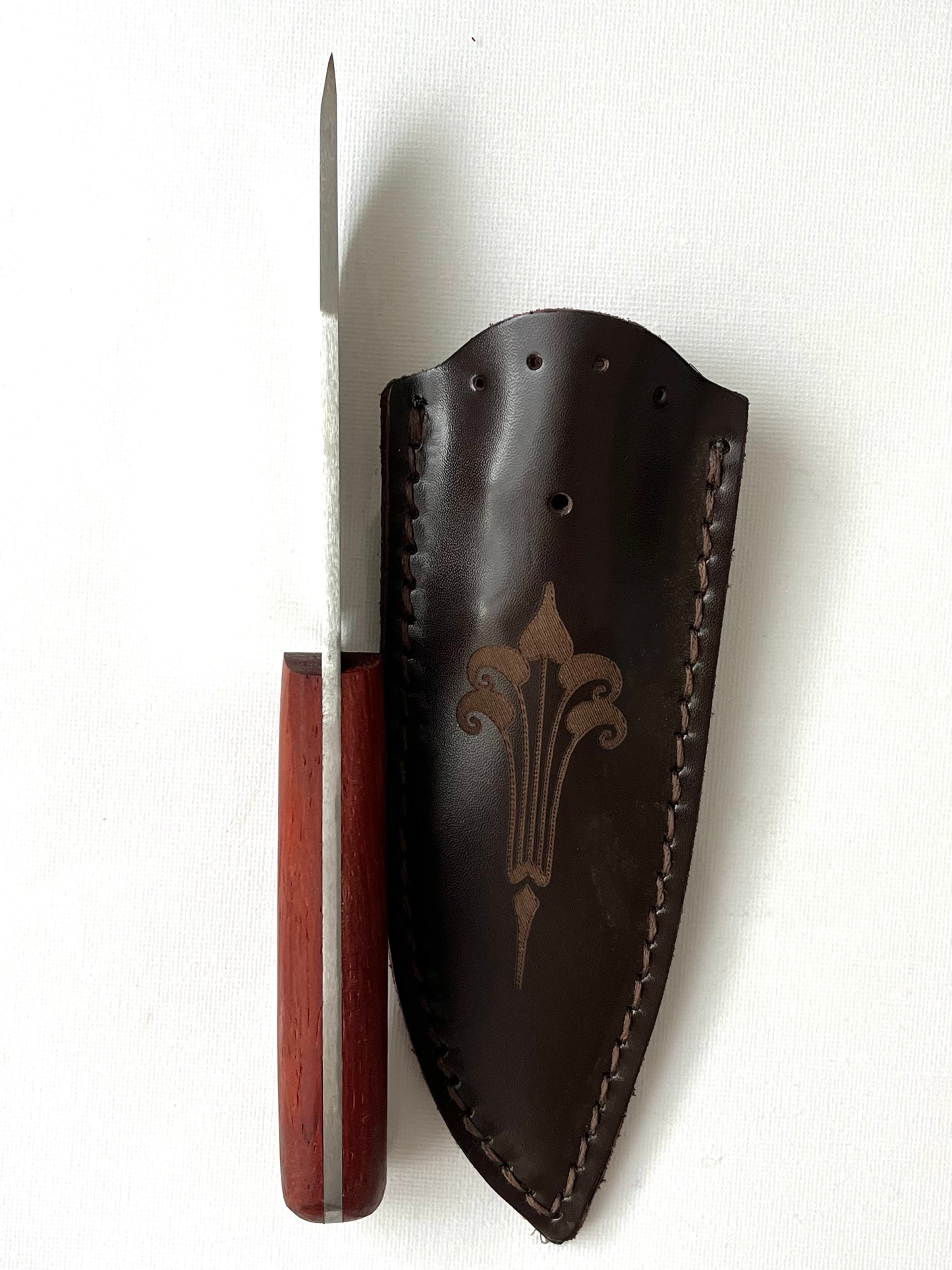Ръчно изработен нож