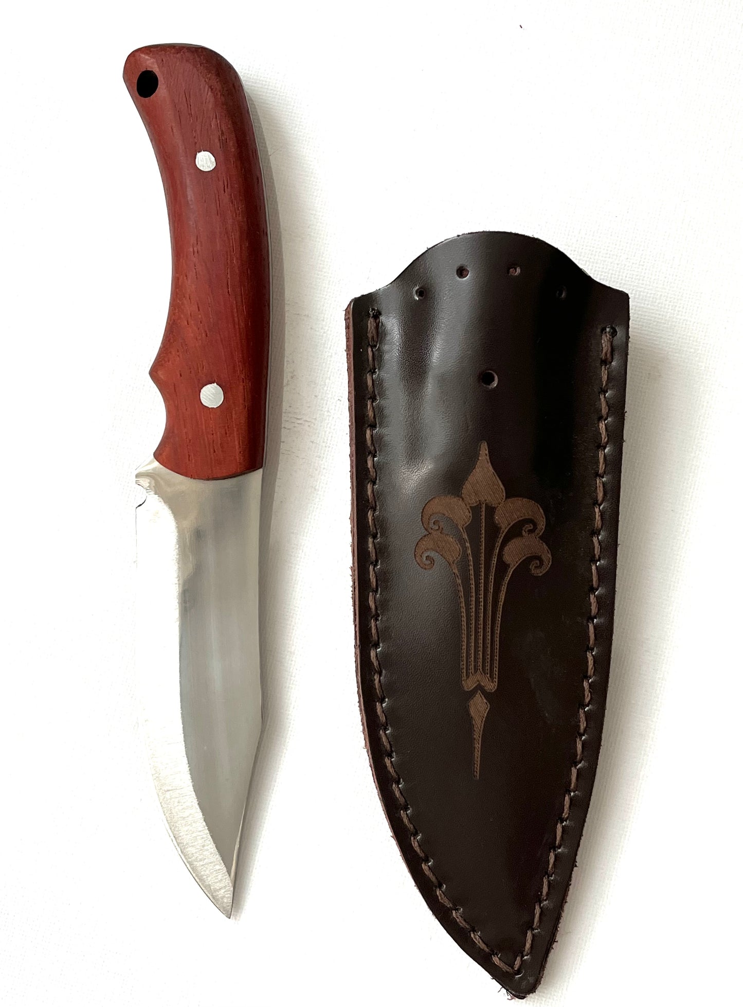 Ръчно изработен нож